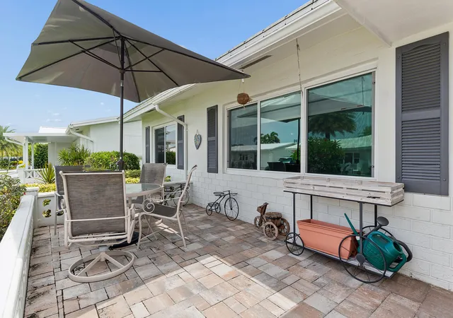 Homes for sale in Boynton Beach, FL | 709 Sw 15Th St, Boynton Beach, FL 33426 | MLS# B26043456
