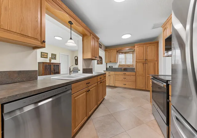 Homes for sale in Boynton Beach, FL | 709 Sw 15Th St, Boynton Beach, FL 33426 | MLS# B26043456