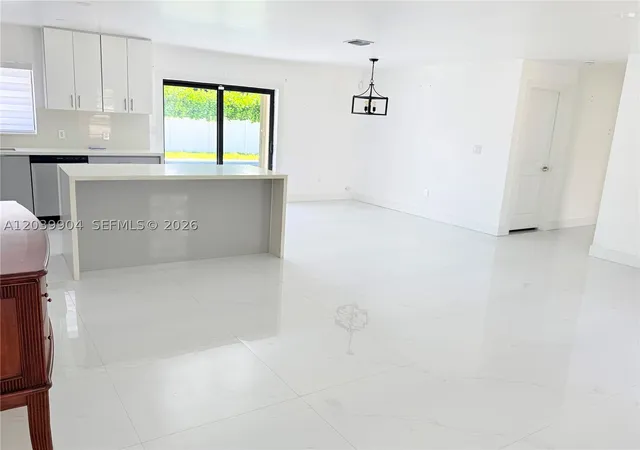 Photo 3 of Sale Pending at 18133 Sw 93Rd Ave, Palmetto Bay, FL 33157 | MLS# A12039904 | Listing updated on 2026-09-25