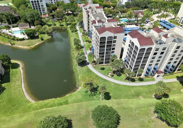 image of 7578 Regency Lake Dr, Boca Raton, FL 33433