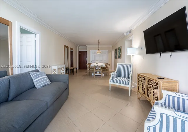 Photo 4 of Condo for sale at 4001 S Ocean Dr #9J, Hollywood, FL 33019 | MLS# A12040519 | Listing updated on 2026-06-20