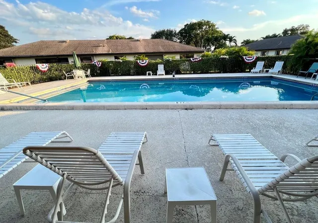 19th image of 10151 Eaglewood Ter #A, Boynton Beach, FL 33436 | MLS# B26043564