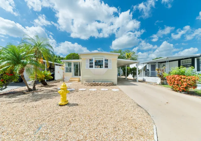 3rd image of 2874 Sw 58Th St, Fort Lauderdale, FL 33312 | MLS# B26043593