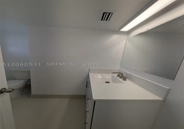 2nd image of 1750 NE 191st St, Miami, FL 33179