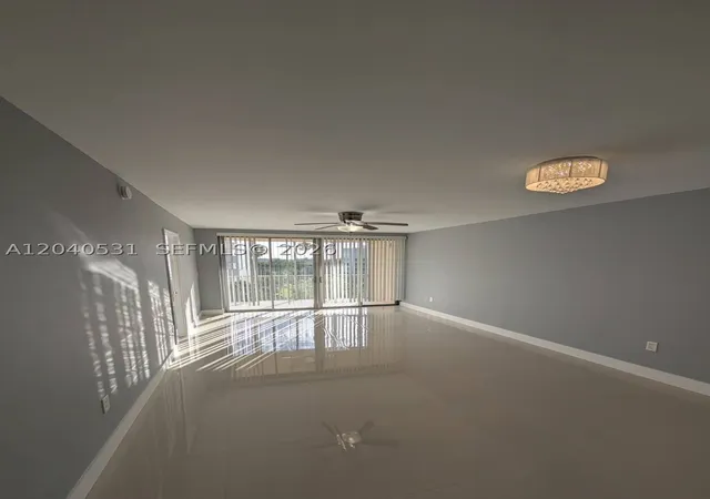 5th image of 1750 Ne 191St St #622-3, Miami, FL 33179 | MLS# A12040531