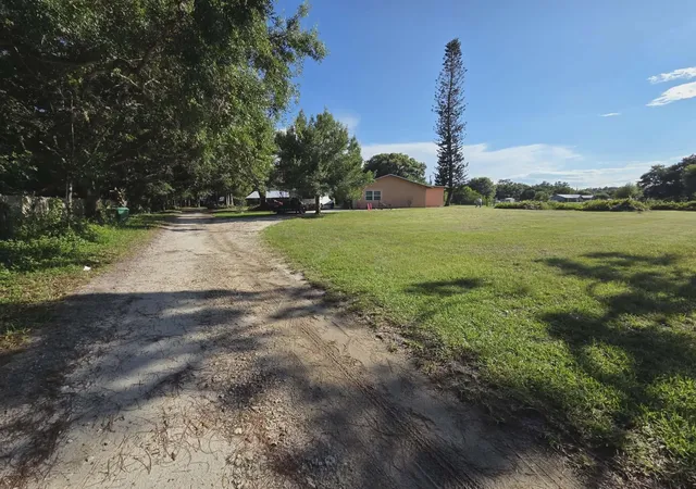 4th image of 5959 Peterson Rd, Fort Pierce, FL 34947 | MLS# B26043727