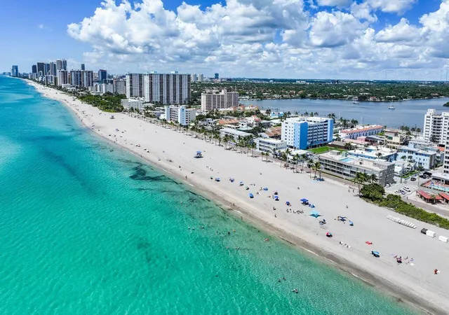 Homes for sale in Hollywood, FL | 201 Van Buren St #205, Hollywood, FL 33019 | MLS# B26043729
