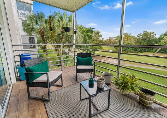 Homes for sale in Pompano Beach, FL | 3930 Oaks Clubhouse Dr #304, Pompano Beach, FL 33069 | MLS# B26043782