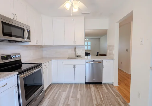 Homes for sale in Royal Palm Beach, FL | 126 Manchineel Ct, Royal Palm Beach, FL 33411 | MLS# B26043857