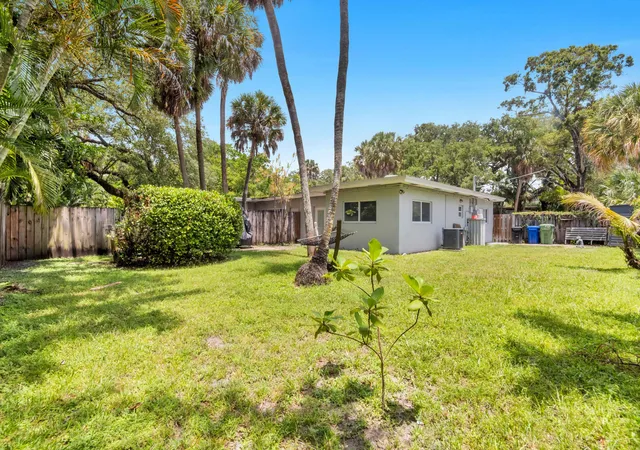 Homes for sale in Fort Lauderdale, FL | 1548 Sw 23rd Ct, Fort Lauderdale, FL 33315 | MLS# B26043864