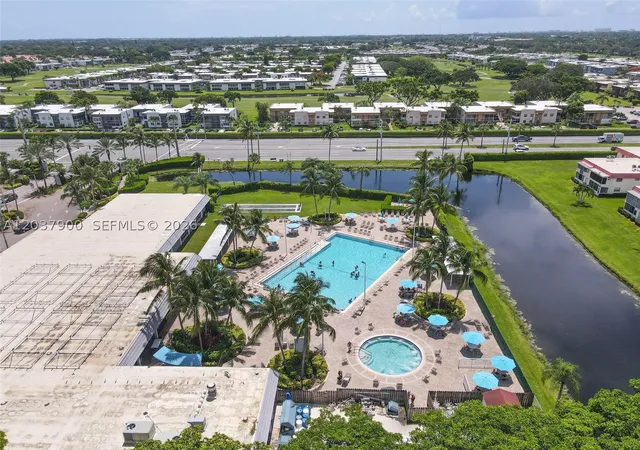 Homes for sale in Delray Beach, FL | 712 Monaco O, Delray Beach, FL 33446 | Houzeo