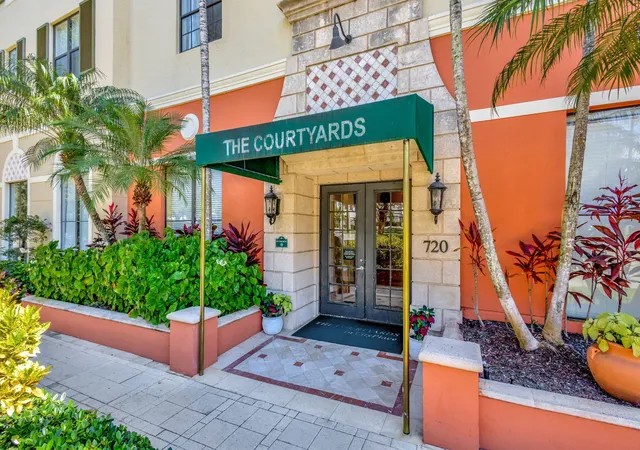 Homes for sale in West Palm Beach, FL | 780 S Sapodilla Avenue, West Palm Beach, FL 33401 | Houzeo