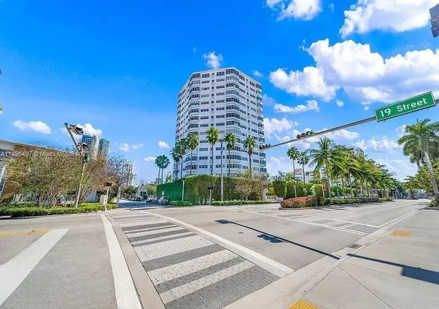 Homes for sale in Miami Beach, FL | 1881 Washington Ave #2g, Miami Beach, FL 33139 | MLS# B26043886
