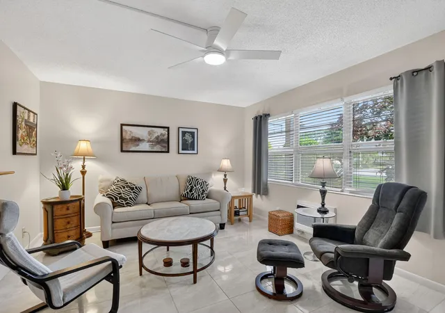 Homes for sale in Deerfield Beach, FL | 438 Tilford U, Deerfield Beach, FL 33442 | MLS# B26043889
