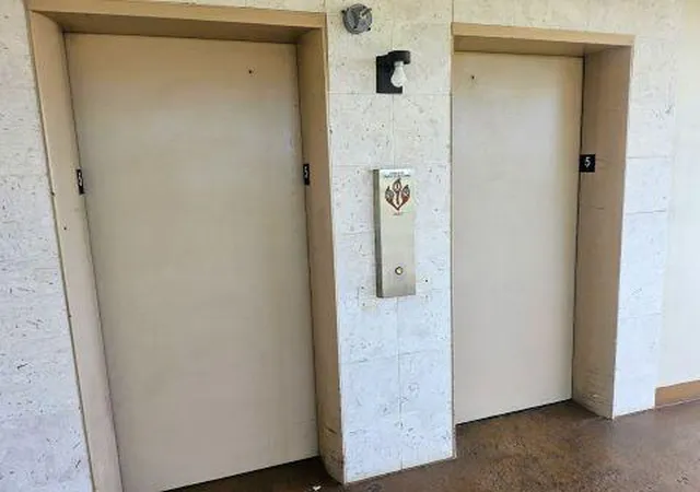 2nd image of 4650 Washington St, Hollywood, FL 33021