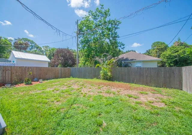 Homes for sale in Vero Beach, FL | 3535 3Rd St, Vero Beach, FL 32968 | MLS# B26043940
