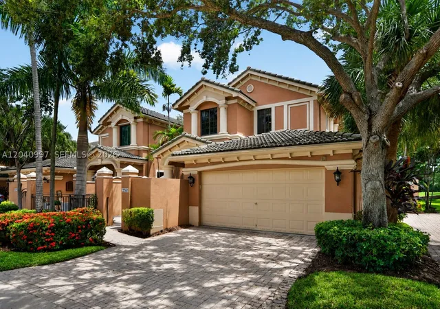 Photo 1 of Sale Pending at 2767 Kinsington Cir #8-4, Weston, FL 33332 | MLS# A12040997 | Listing updated on 2026-10-07