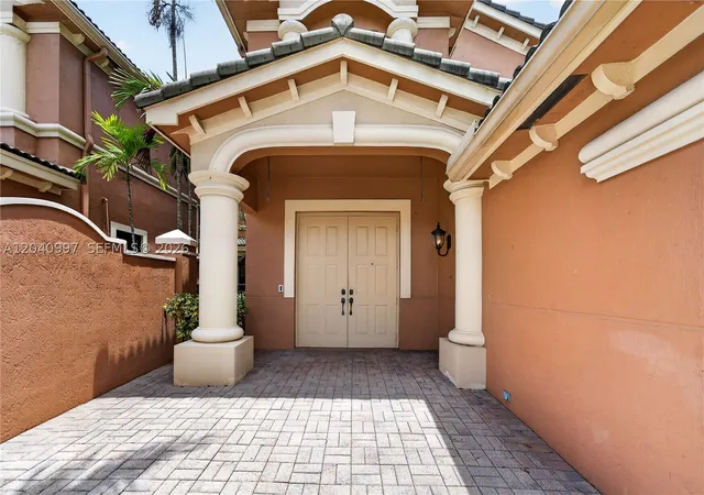 Photo 2 of Sale Pending at 2767 Kinsington Cir #8-4, Weston, FL 33332 | MLS# A12040997 | Listing updated on 2026-10-07