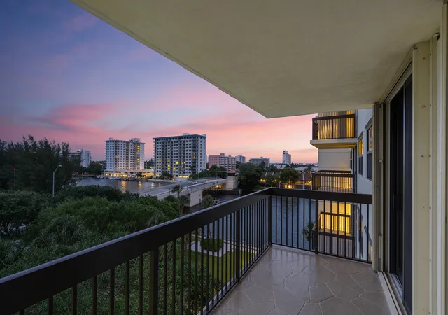 3rd image of 2900 Ne 14Th Street Cswy #605, Pompano Beach, FL 33062 | MLS# B26044008