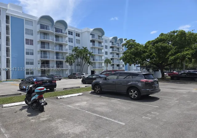 2nd image of 496 Nw 165th St Rd #D-214, Miami, FL 33169 | MLS# A12041115