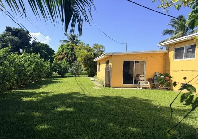 Homes for sale in Miami, FL | 19720 Nw 12th Ct, Miami, FL 33169 | MLS# B26044123