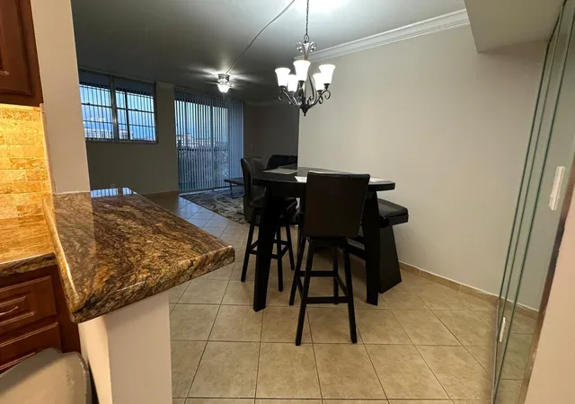 4th image of 3300 W Rolling Hills Cir #708, Davie, FL 33328 | MLS# B26044121