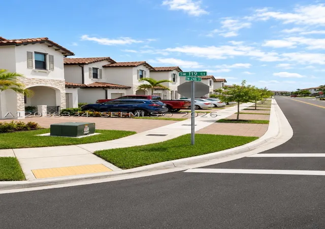 Photo 4 of Townhouse for sale at 11935 Sw 246Th Ter, Miami, FL 33032 | MLS# A12038334 | Listing updated on 2026-07-27