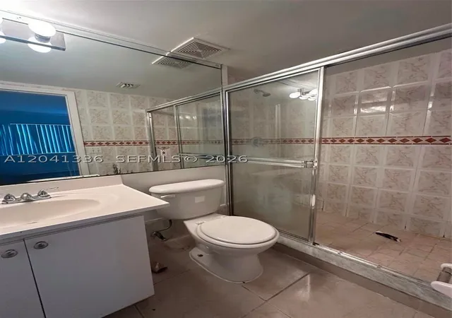 Photo 2 of Condo for sale at 980 Ne 170th St #214, Miami, FL 33162 | MLS# A12041336 | Listing updated on 2026-10-05