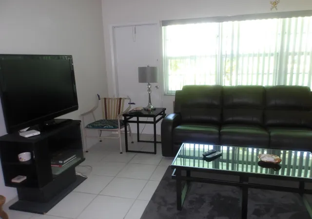 3rd image of 5200 Ne 24Th Ter, Fort Lauderdale, FL 33308
