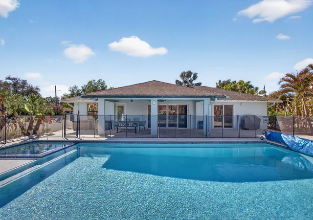 2nd image of 16762 131st Wy N, ,, FL 33478 | MLS# B26044219