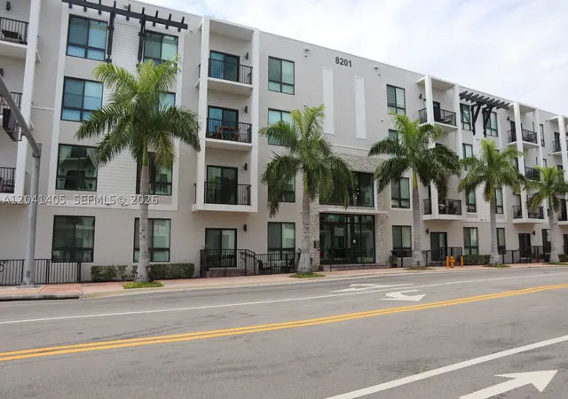 Homes for sale in Doral, FL | 8201 Nw 41st St #D-402, Doral, FL 33166 | MLS# A12041405