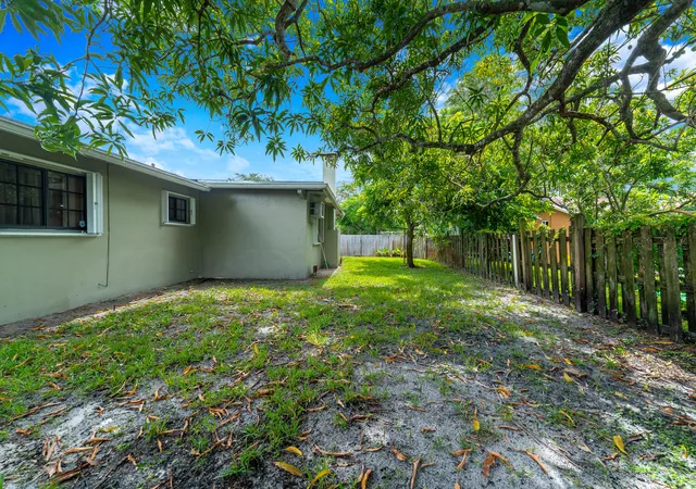 25th image of 4460 Nw 3rd Pl, Plantation, FL 33317 | MLS# B26044294