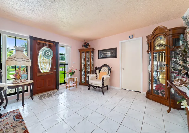 4th image of 4460 Nw 3Rd Pl, Plantation, FL 33317 | MLS# B26044294
