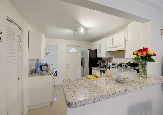 1st image of 3777 Nw 78Th Ave #10D, Hollywood, FL 33024 | MLS# B26044302