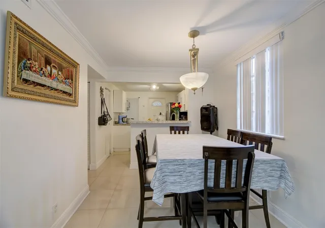 3rd image of 3777 Nw 78Th Ave #10D, Hollywood, FL 33024 | MLS# B26044302