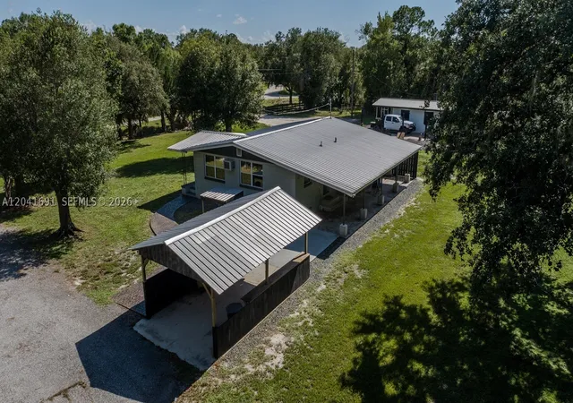 3rd image of 1270 Nobles Rd, La Belle, FL 33935 | MLS# A12041691