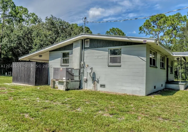 4th image of 1270 Nobles Rd, La Belle, FL 33935 | MLS# A12041691