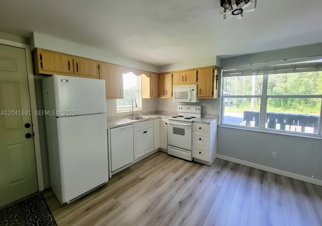 5th image of 1270 Nobles Rd, La Belle, FL 33935 | MLS# A12041691