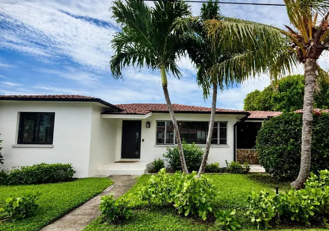 1st image of 1130 N K St, ,, FL 33460 | MLS# B26044387