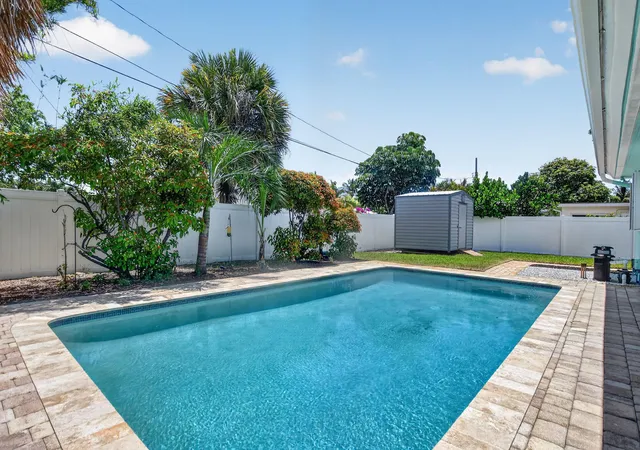 Homes for sale in Boca Raton, FL | 2110 Ne 4th Ave, Boca Raton, FL 33431 | MLS# B26044382