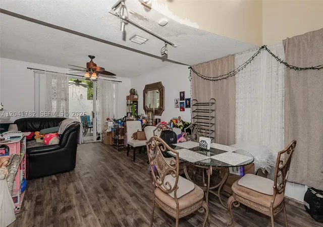 4th image of 2327 Sw 82Nd Way, North Lauderdale, FL 33068 | MLS# A12041782