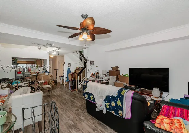 5th image of 2327 Sw 82Nd Way, North Lauderdale, FL 33068 | MLS# A12041782