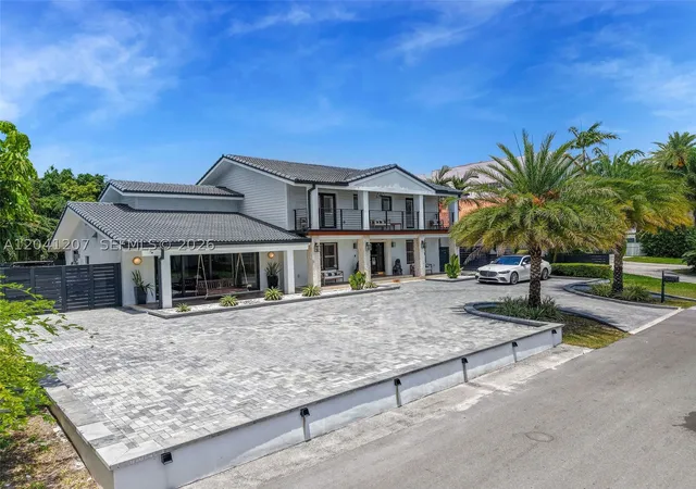 Photo 3 of Single family home for sale at 16416 Ne 32nd Ave, North Miami Beach, FL 33160 | MLS# A12041207 | Listing updated on 2026-08-09