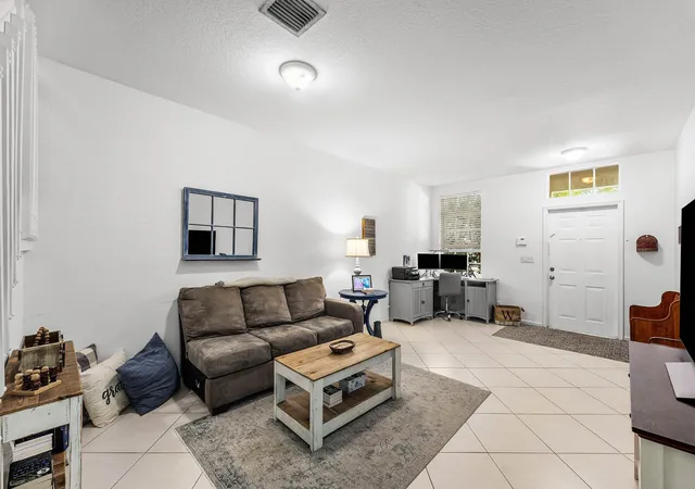 Homes for sale in Boynton Beach, FL | 331 Spruce St, Boynton Beach, FL 33426 | MLS# B26044465