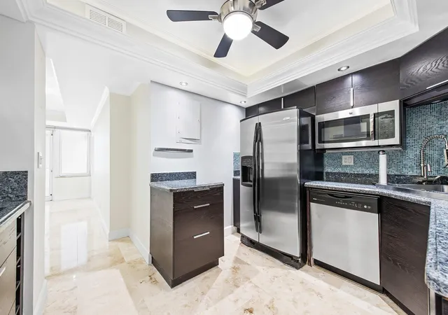 4th image of 3233 Ne 34Th St #1712, Fort Lauderdale, FL 33308 | MLS# B26044469