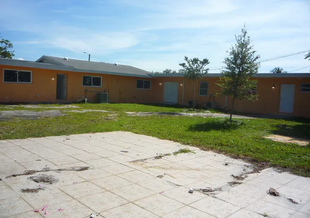 3rd image of 2162 Nw 28Th St, Oakland Park, FL 33311 | MLS# B26044495