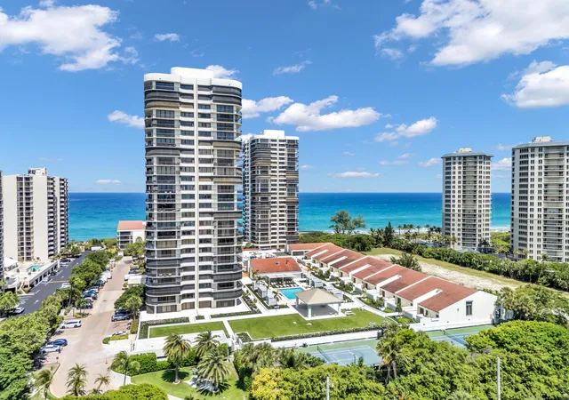 Homes for sale in Riviera Beach, FL | 4100 N Ocean Dr, Riviera Beach, FL 33404