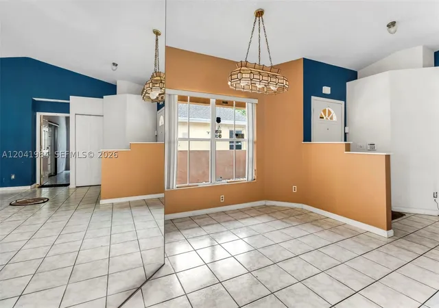 3rd image of 220 Nw 207Th Way, Pembroke Pines, FL 33029 | MLS# A12041984