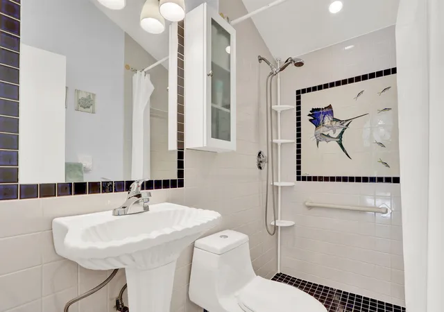 2nd image of 129 Lehane Ter, North Palm Beach, FL 33408