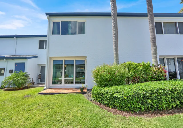 5th image of 129 Lehane Ter #133, North Palm Beach, FL 33408 | MLS# B26044578